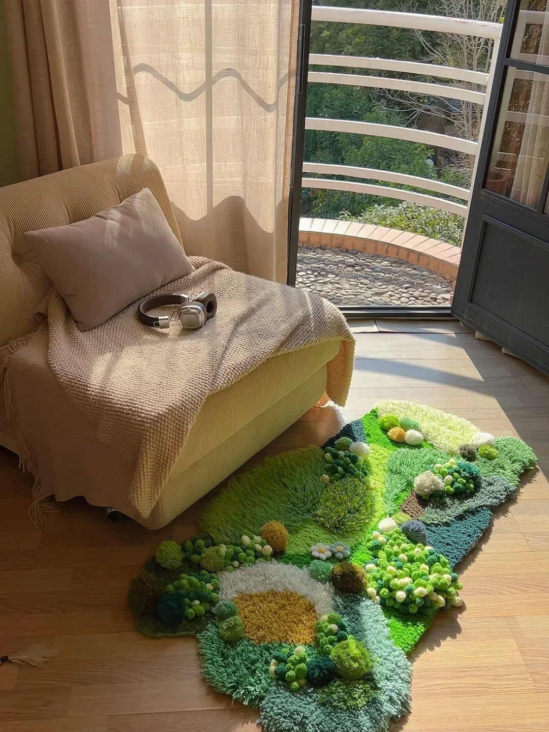 Beginner latch hook moss moss carpet kit with printed instructions